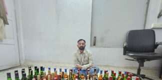 મોરબીના લખધીરપુર રોડ પર કેલવી પ્લાઝામાંથી ૭૯ વિદેશી દારૂની બોટલ સાથે એક ઝડપાયો