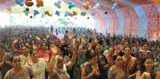 મોરબીમાં શિવધુન મંડળ પરિવાર દ્વારા શ્રીમદ ભાગવત સપ્તાહનું ભવ્ય આયોજન, કૃષ્ણ જન્મોત્સવે જામ્યો ભક્તિમય માહોલ