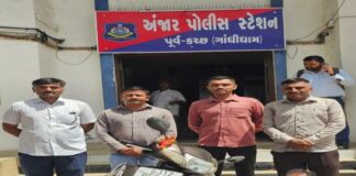 અંજાર બસ સ્ટેશનમાંથી થયેલ મોપેડ ચોરીનો ભેદ ઉકેલાયો:આરોપીની ચોરીમાં ગયેલ મુદ્દામાલ સાથે ધરપકડ