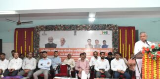 મોરબીમાં કેબિનેટ મંત્રી કુંવરજીભાઈ બાવળિયા અને રાજ્યમંત્રી કાંતિભાઈ અમૃતિયાનીપ્રેરક ઉપસ્થિતિમાં સ્પર્ધાત્મક પરીક્ષાઓ માટેનો માર્ગદર્શન સેમિનાર યોજાયો